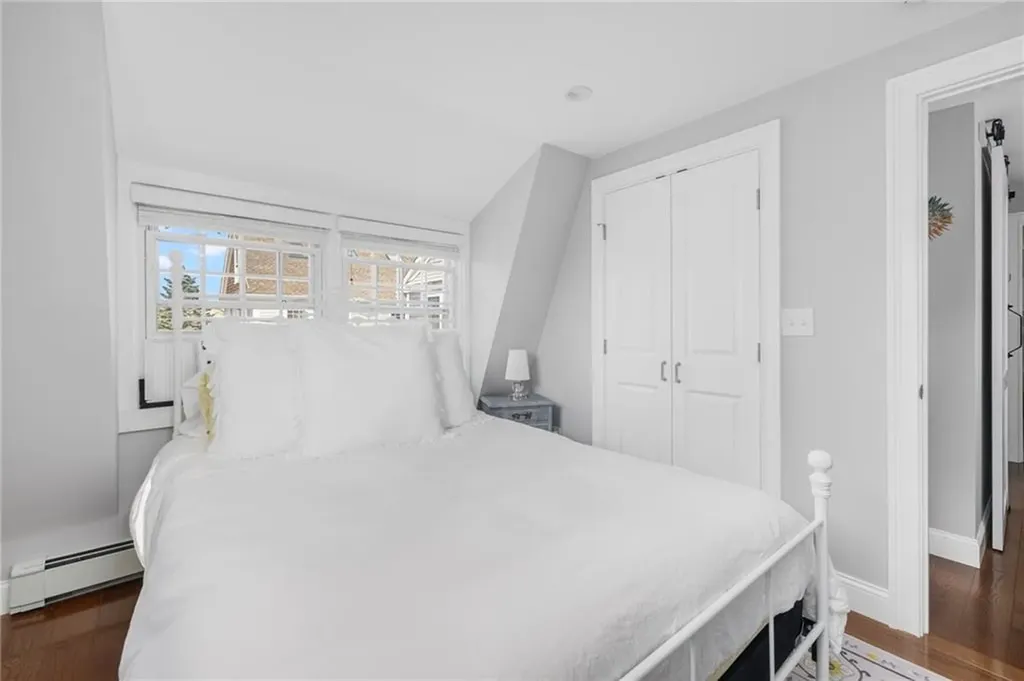 46 Weaver Avenue Newport RI 02840