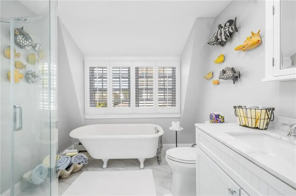 46 Weaver Avenue Newport RI 02840