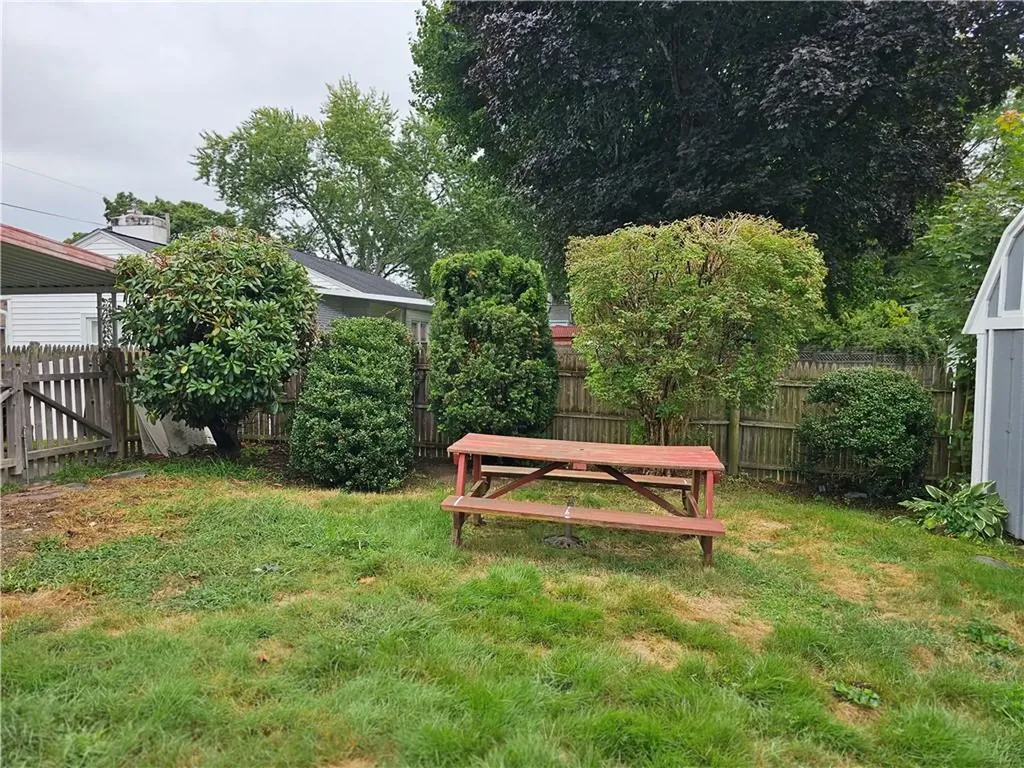 29 Nimitz Road Woonsocket RI 02895
