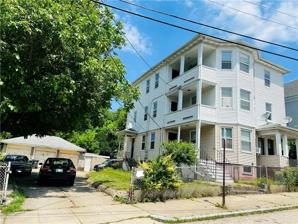 19 Vale Street Providence RI 02908
