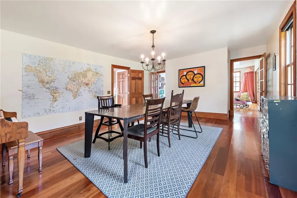 4059 Main Road Tiverton RI 02878