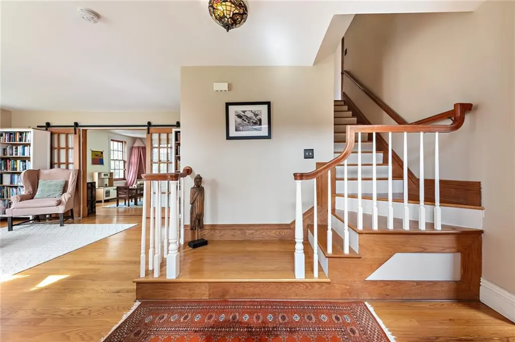 4059 Main Road Tiverton RI 02878