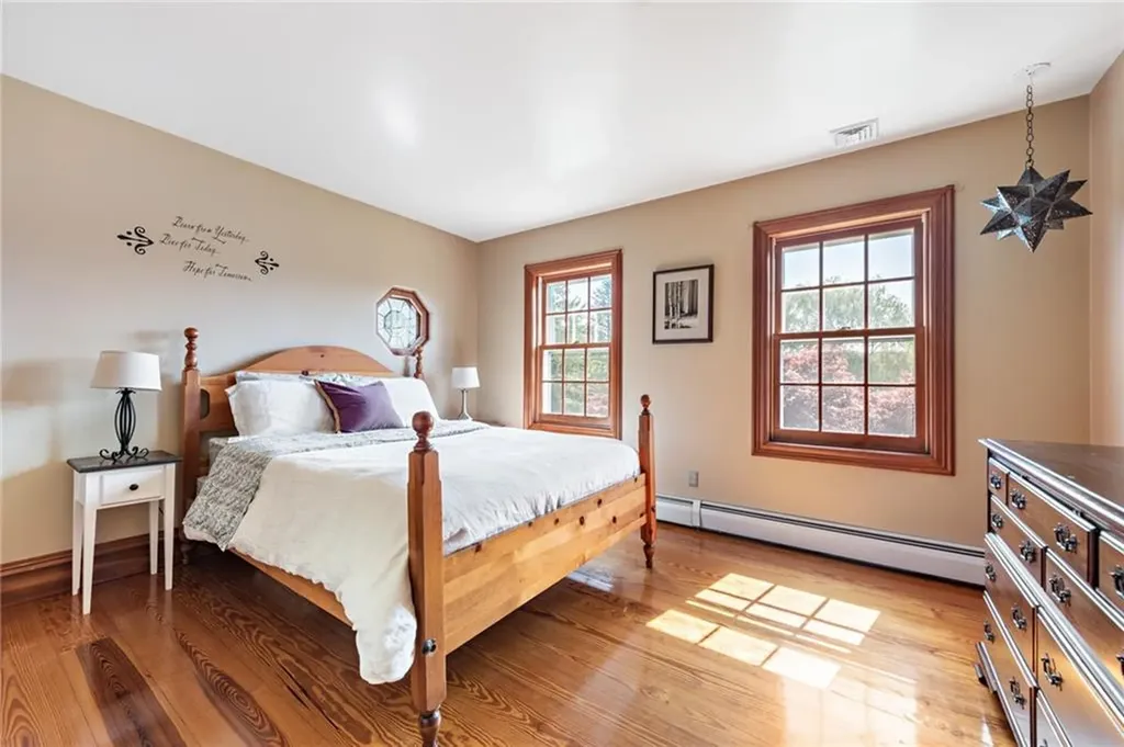 4059 Main Road Tiverton RI 02878