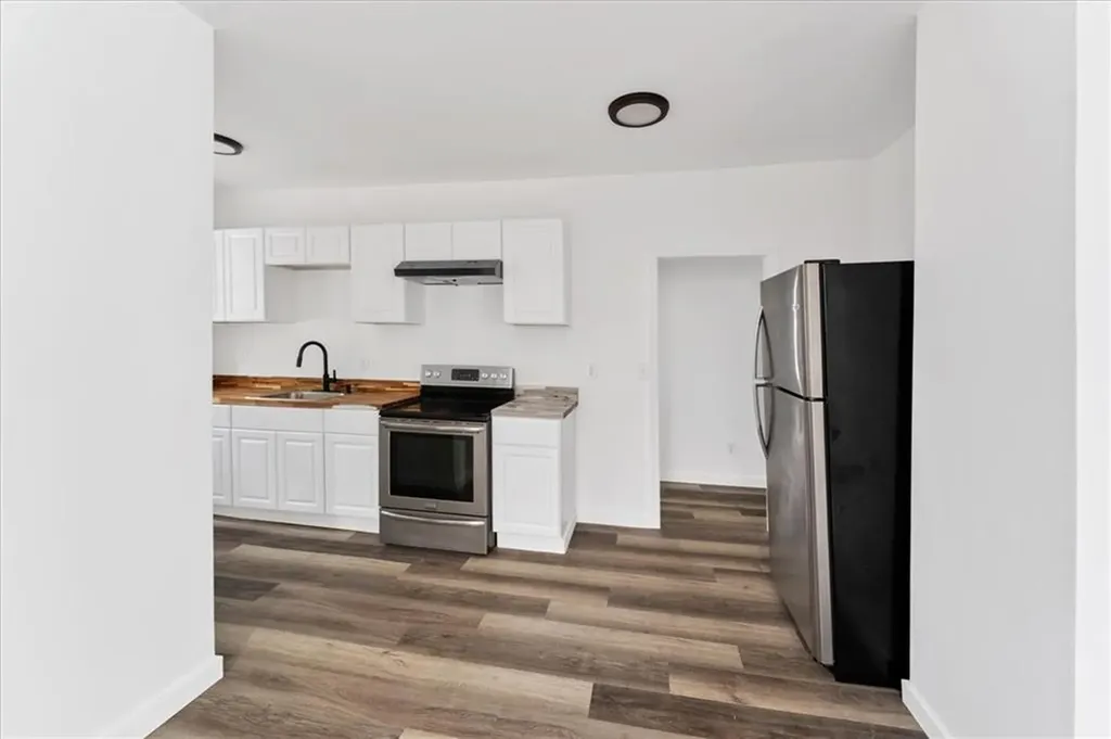 129 Rebekah Street Woonsocket RI 02895