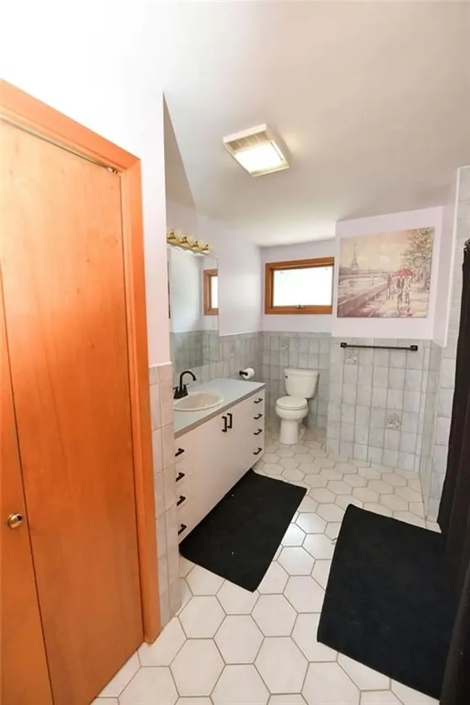 7 Woodhaven Drive Johnston RI 02919