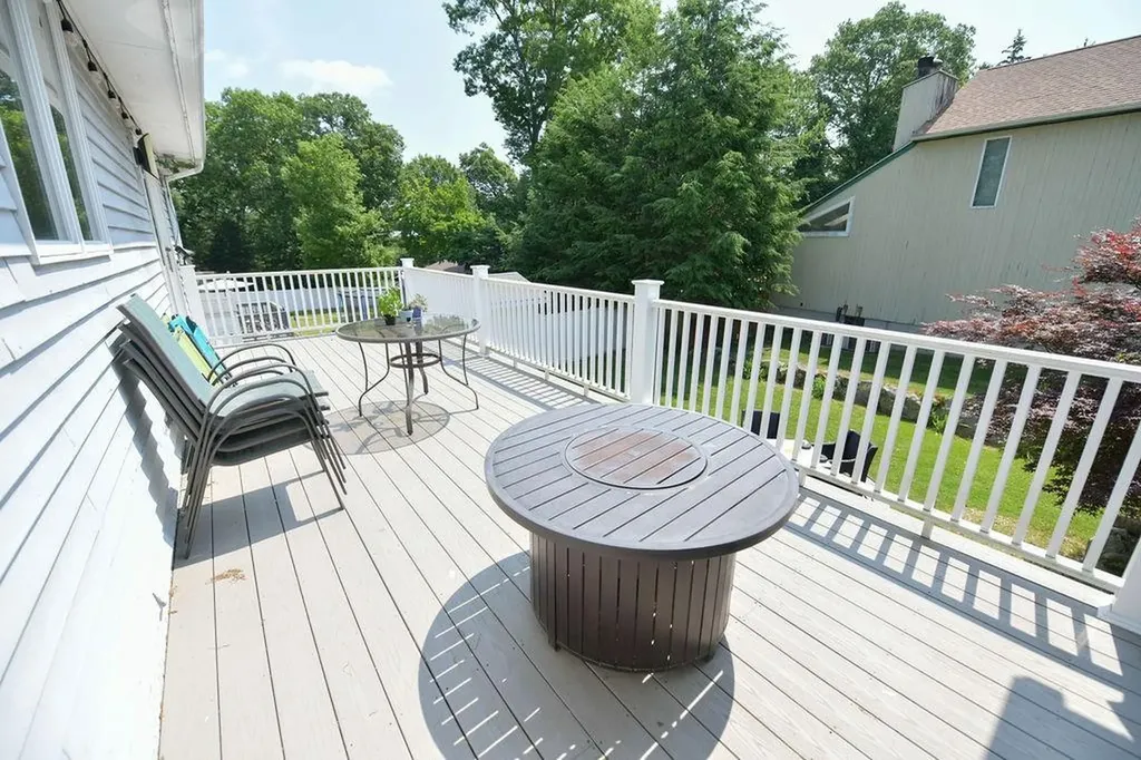 7 Woodhaven Drive Johnston RI 02919