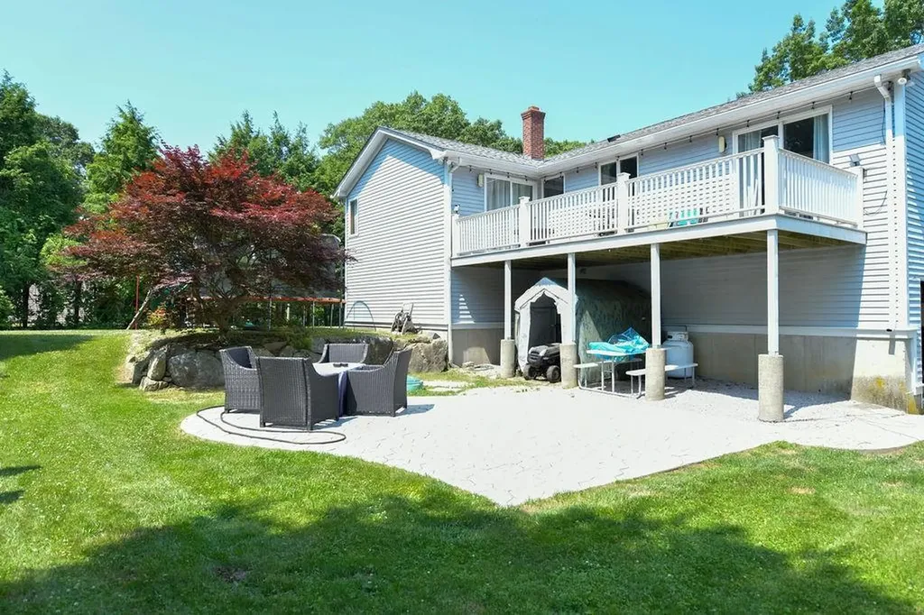 7 Woodhaven Drive Johnston RI 02919