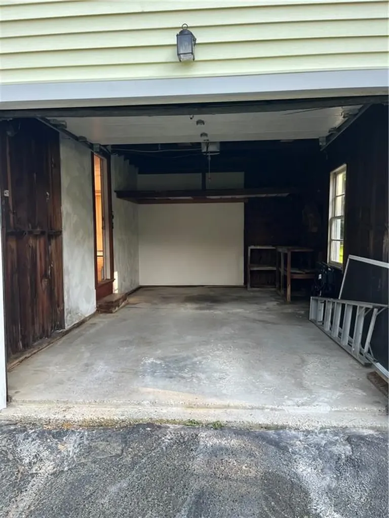 10 America Street Cumberland RI 02864