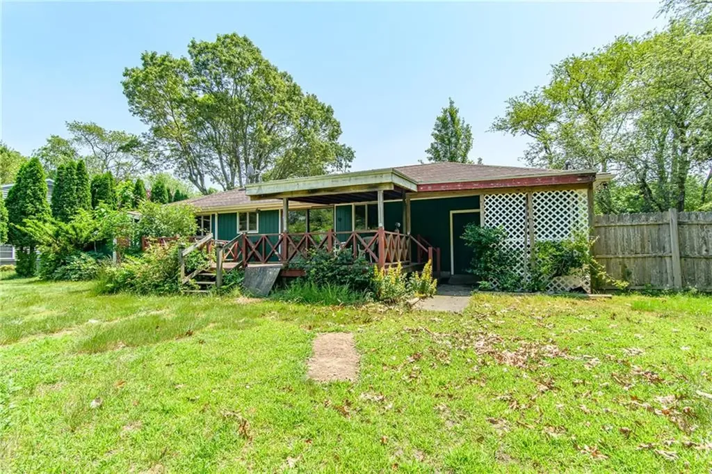 110 Leger Lane Tiverton RI 02878