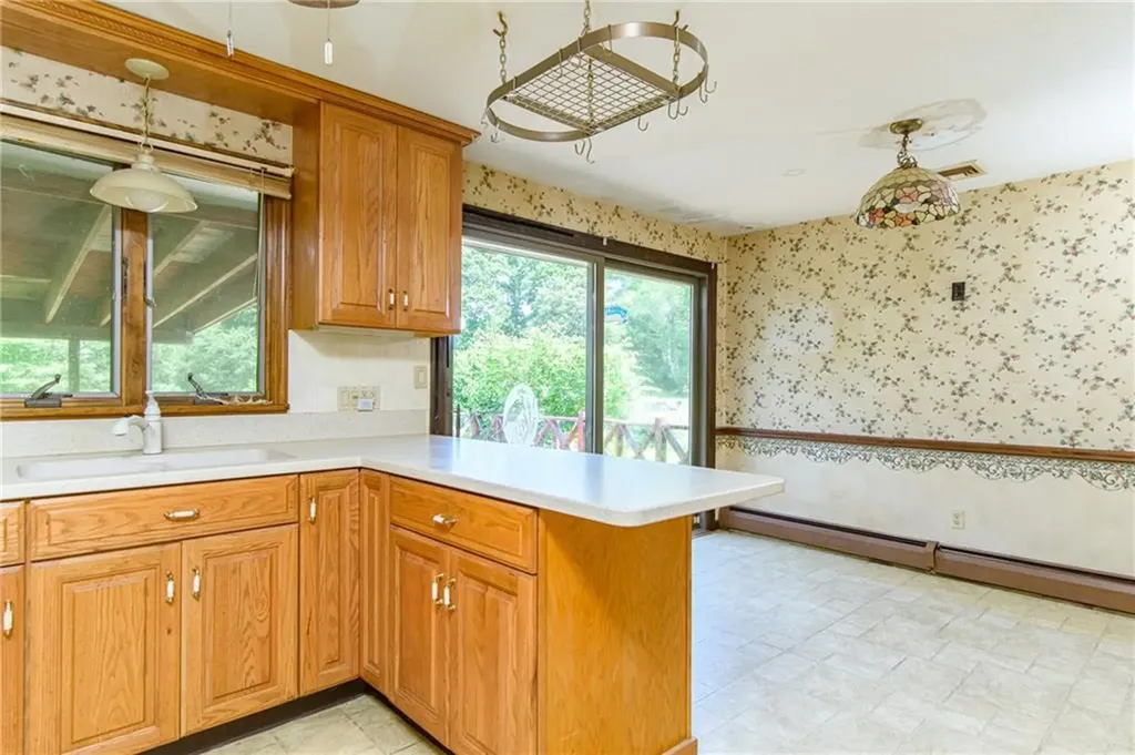 110 Leger Lane Tiverton RI 02878