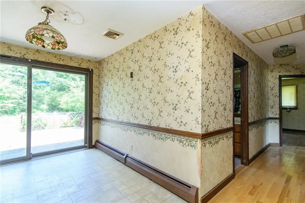 110 Leger Lane Tiverton RI 02878