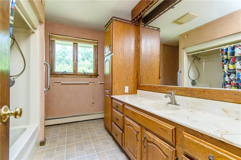 110 Leger Lane Tiverton RI 02878
