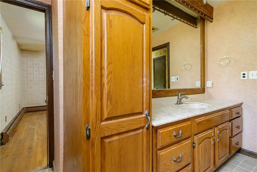 110 Leger Lane Tiverton RI 02878