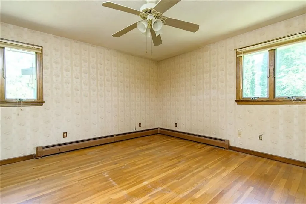 110 Leger Lane Tiverton RI 02878