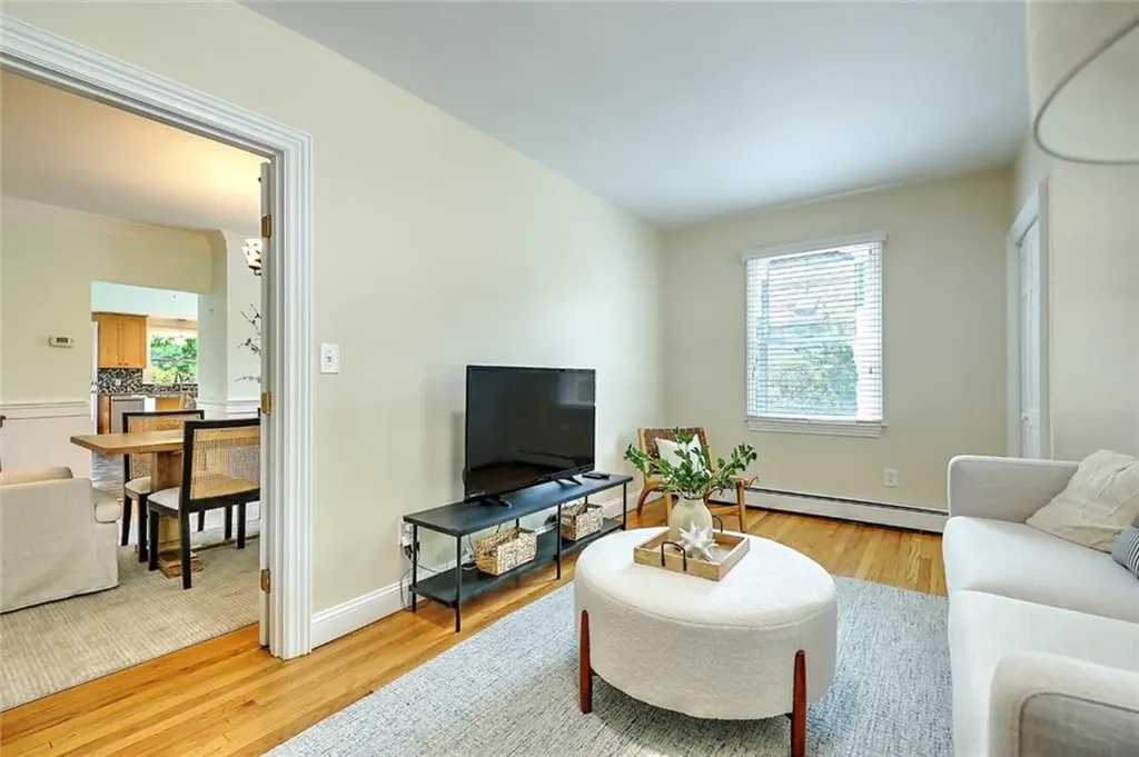 42 Chapel Road Barrington RI 02806