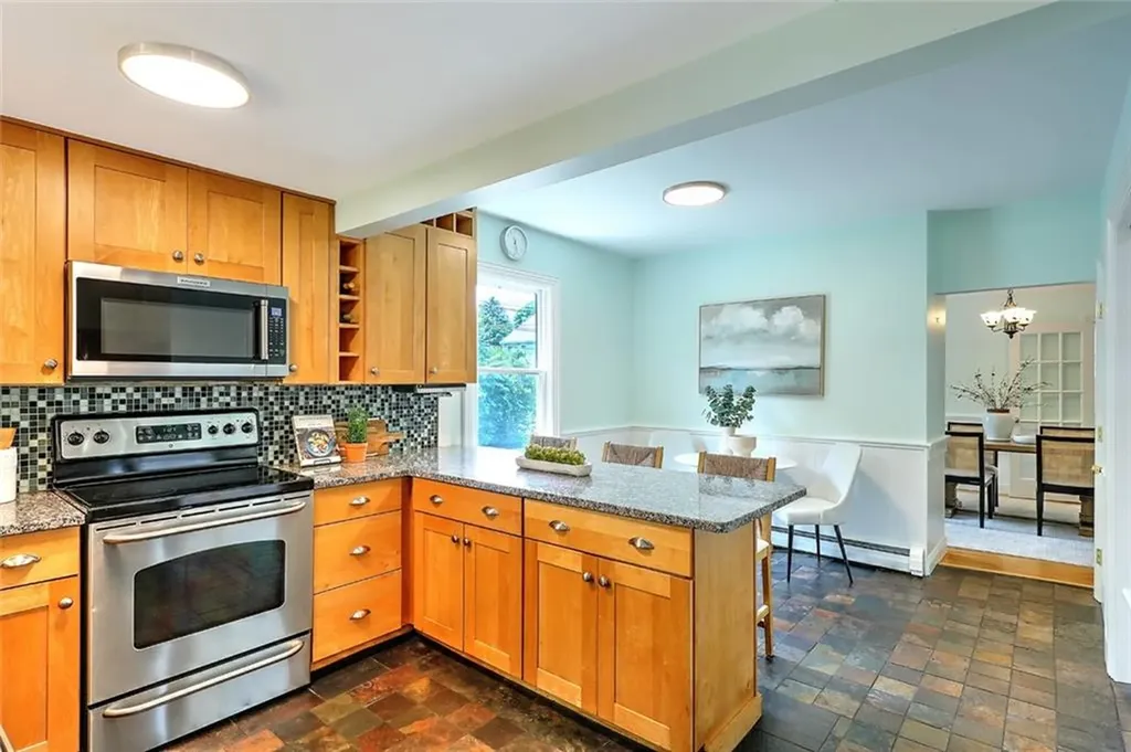 42 Chapel Road Barrington RI 02806