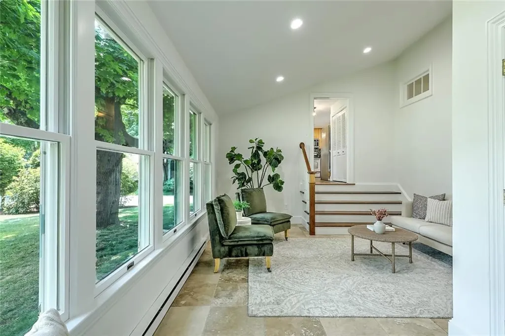 42 Chapel Road Barrington RI 02806