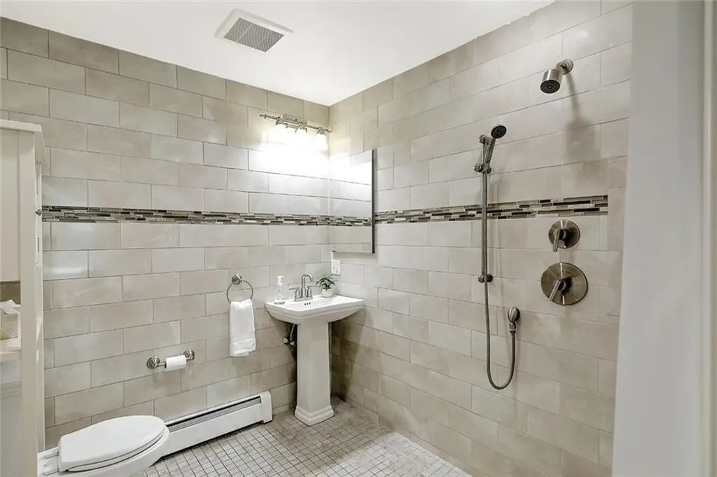 42 Chapel Road Barrington RI 02806