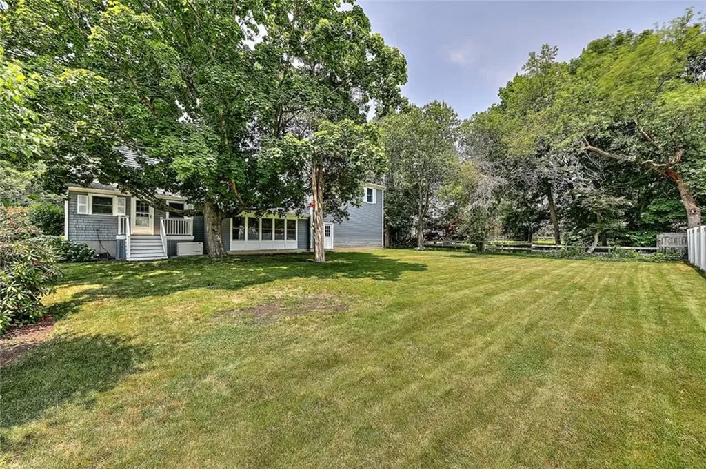 42 Chapel Road Barrington RI 02806