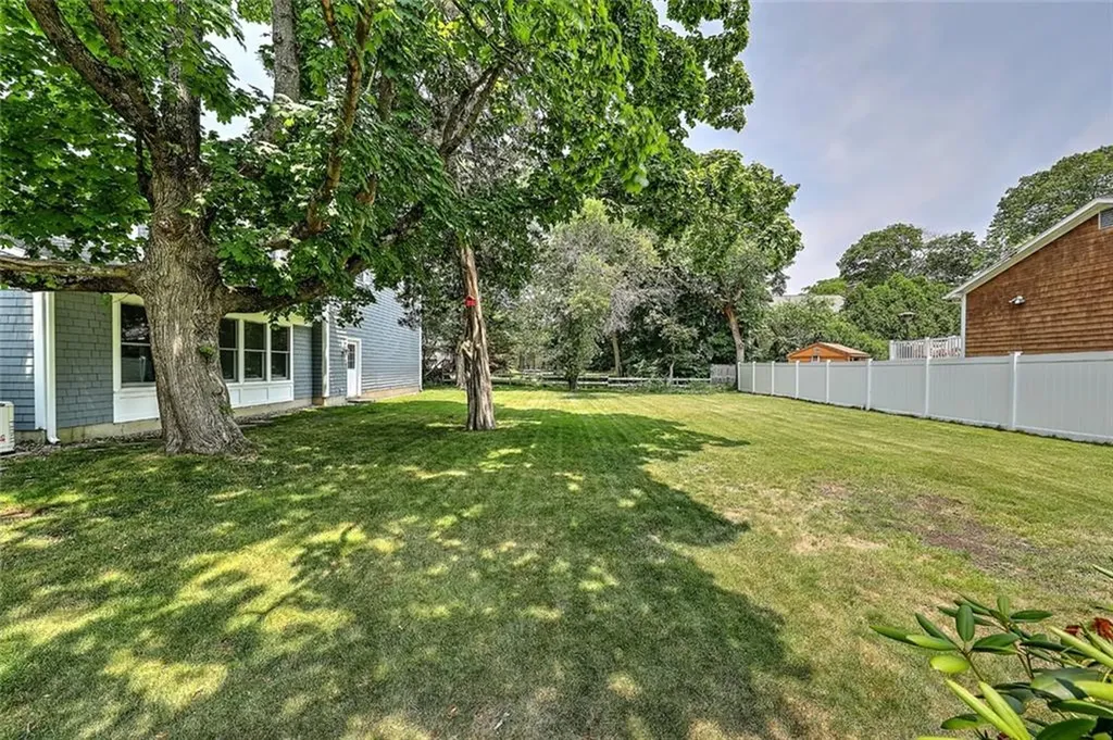 42 Chapel Road Barrington RI 02806