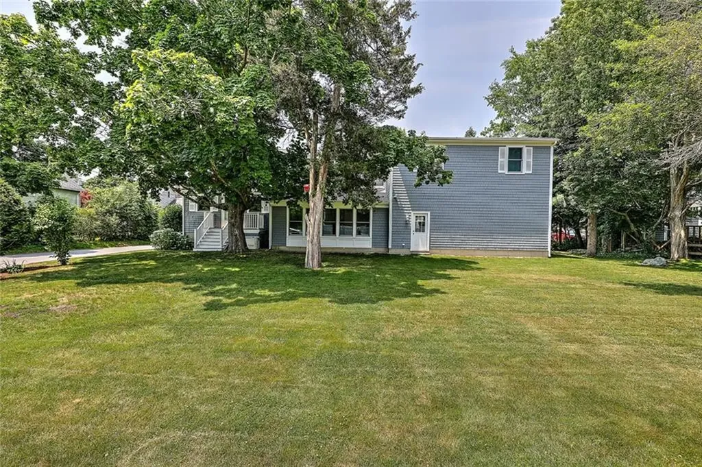 42 Chapel Road Barrington RI 02806