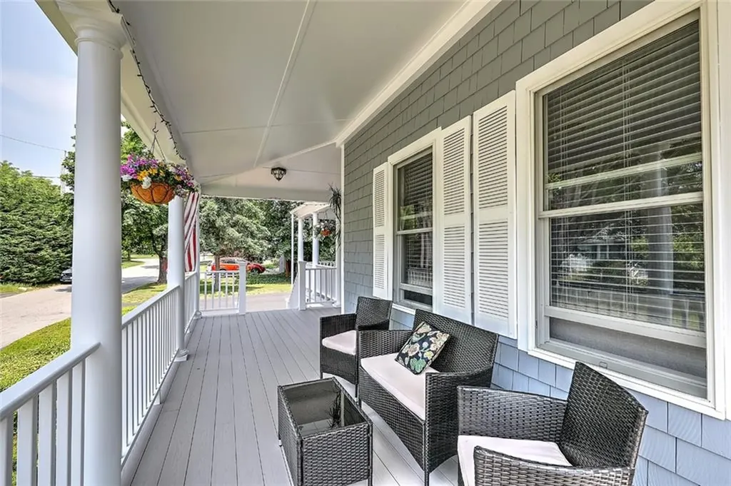 42 Chapel Road Barrington RI 02806