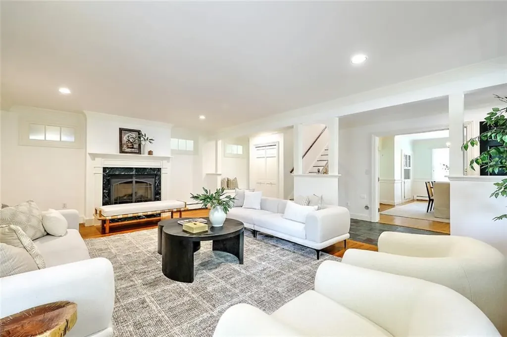 42 Chapel Road Barrington RI 02806