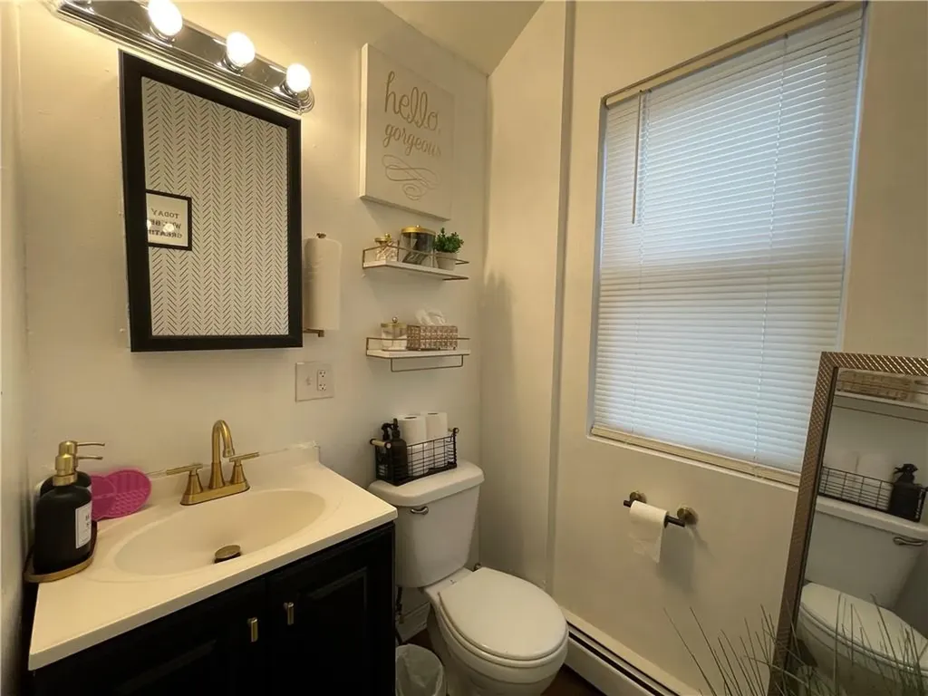 40 42 Norwich Avenue Providence RI 02905