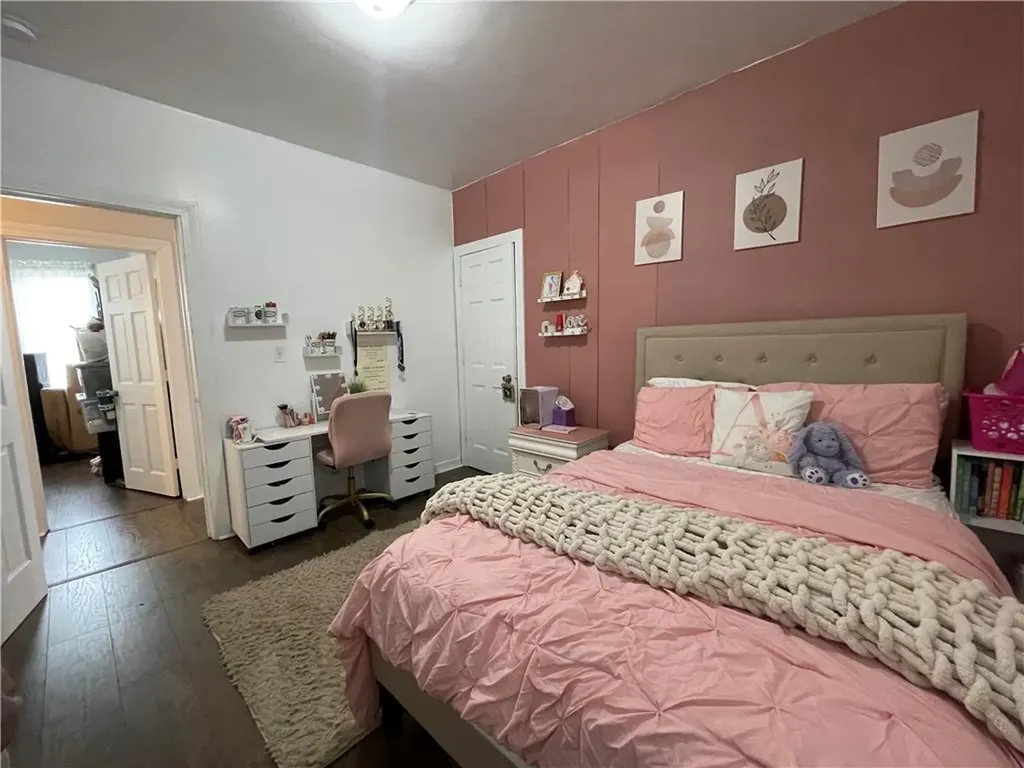 40 42 Norwich Avenue Providence RI 02905