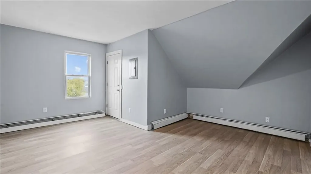40 42 Norwich Avenue Providence RI 02905