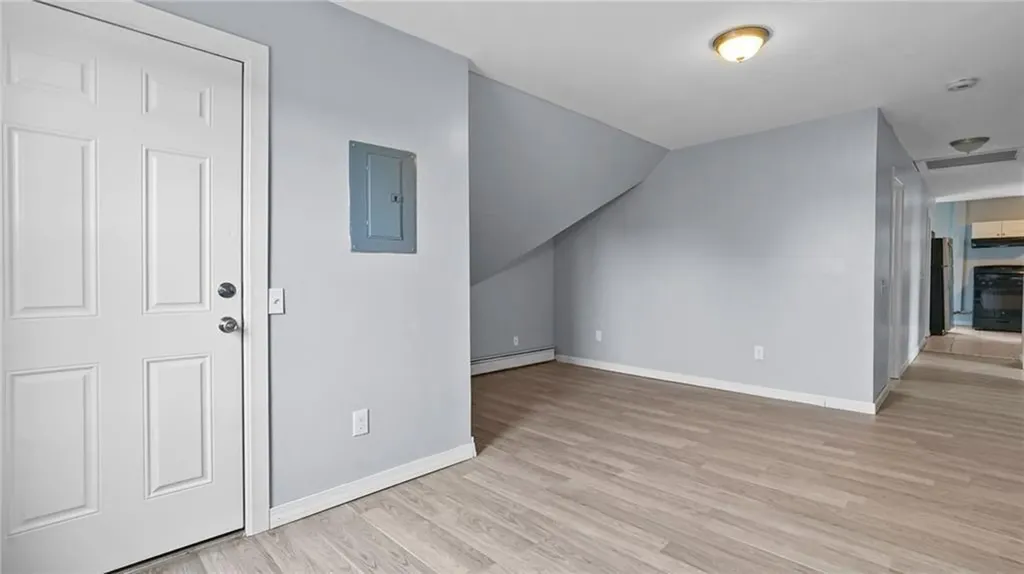 40 42 Norwich Avenue Providence RI 02905