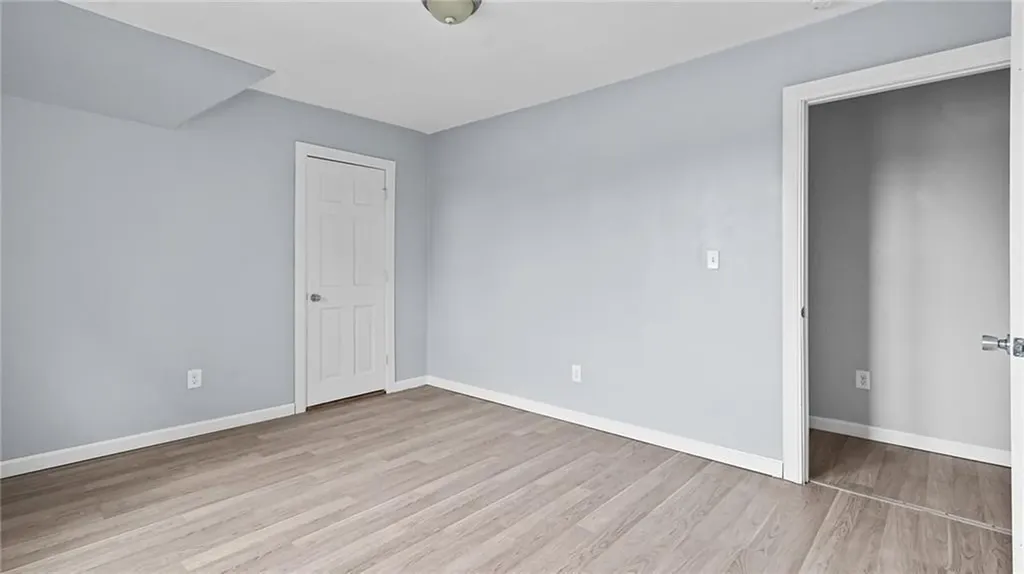 40 42 Norwich Avenue Providence RI 02905