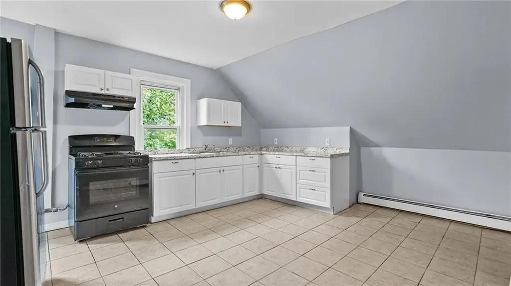 40 42 Norwich Avenue Providence RI 02905