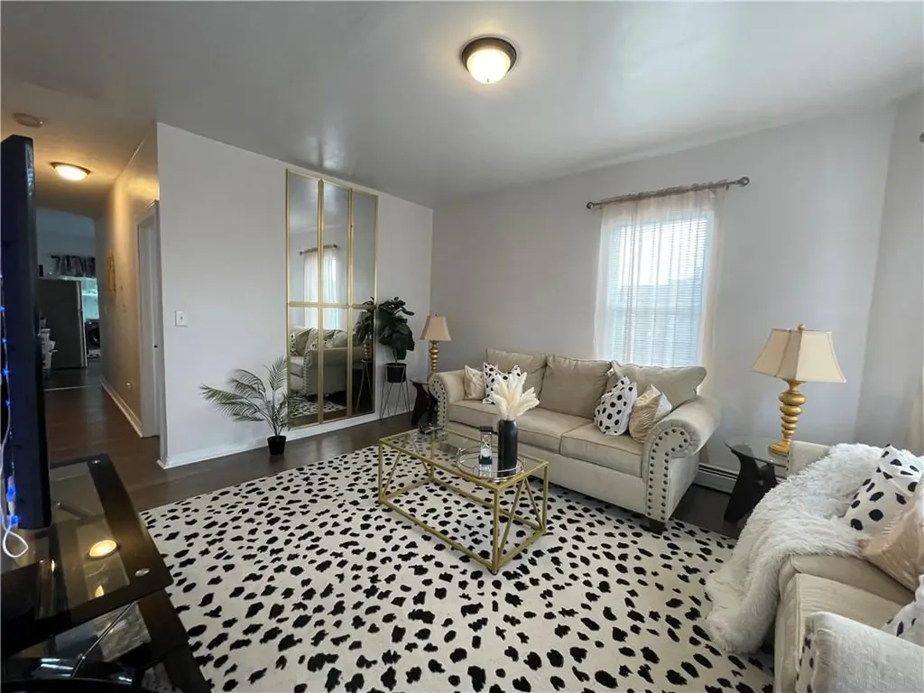 40 42 Norwich Avenue Providence RI 02905