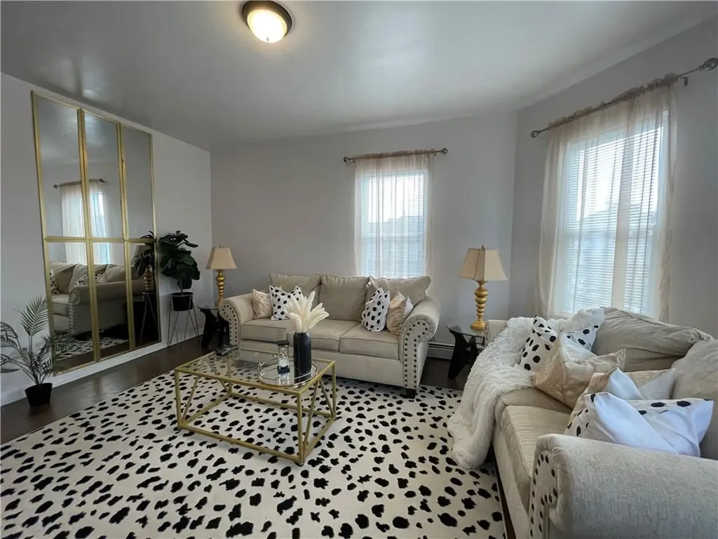 40 42 Norwich Avenue Providence RI 02905
