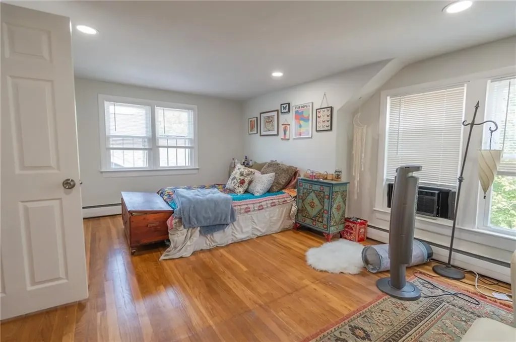 84 Sharon Street Providence RI 02908