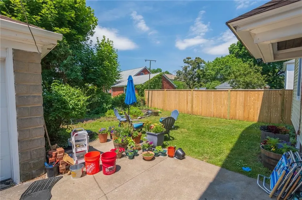 84 Sharon Street Providence RI 02908