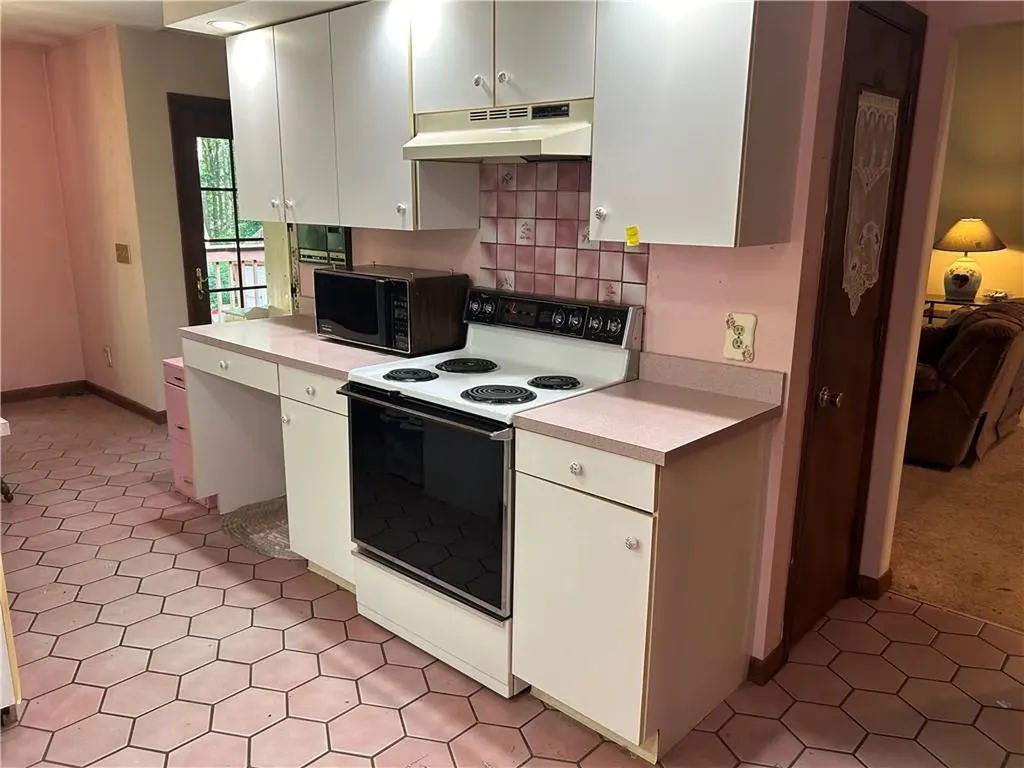 109 Burdickville Road Charlestown RI 02813