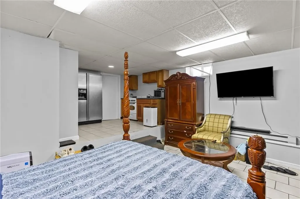 132 Columbine Avenue Pawtucket RI 02861