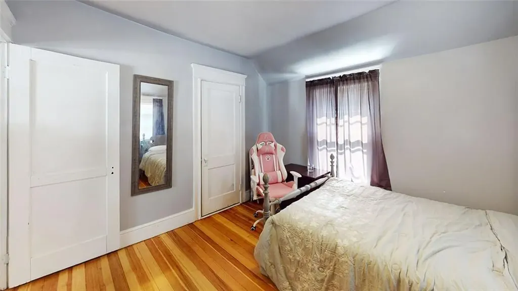 21 Avenue B Woonsocket RI 02895