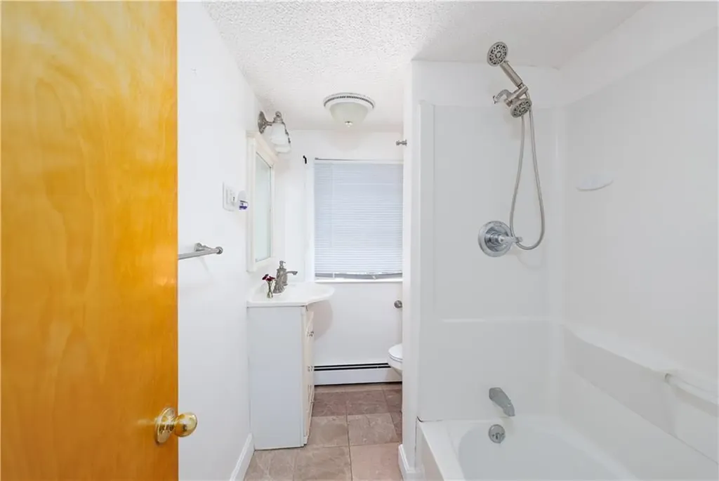 95 Angell Road Lincoln RI 02865