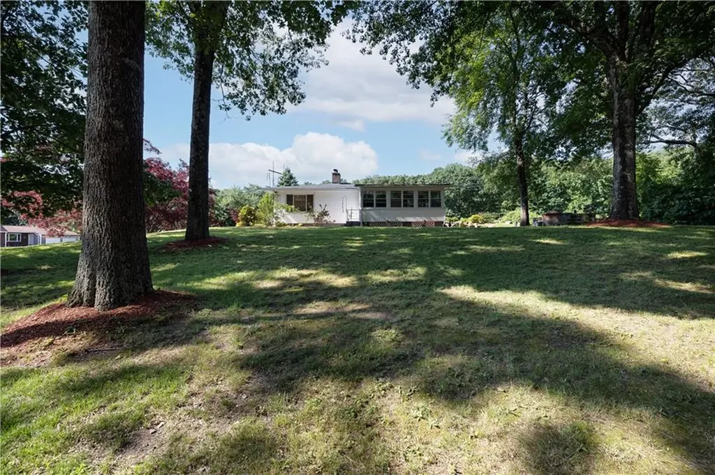 95 Angell Road Lincoln RI 02865