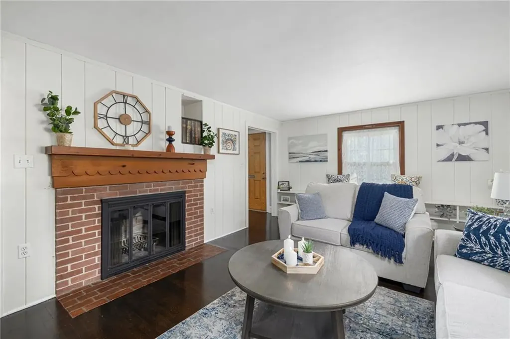60 Elmcroft Avenue Providence RI 02908