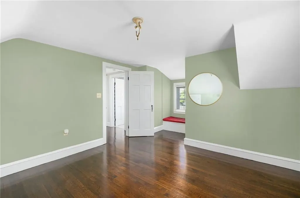 60 Elmcroft Avenue Providence RI 02908