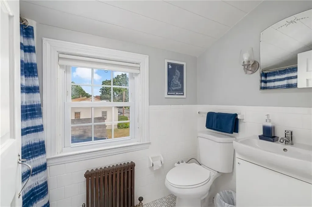 60 Elmcroft Avenue Providence RI 02908