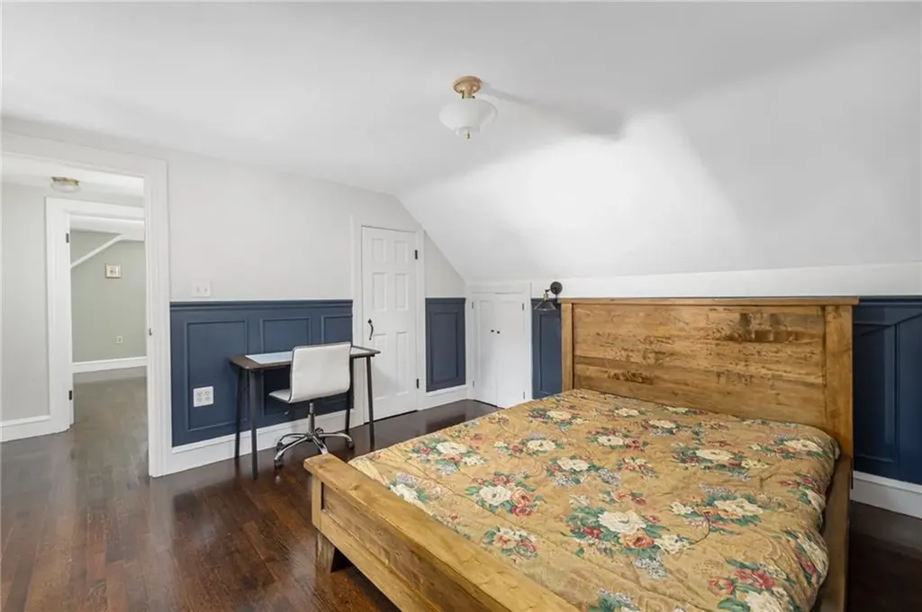 60 Elmcroft Avenue Providence RI 02908