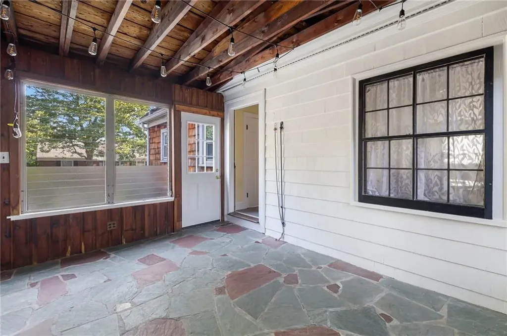 60 Elmcroft Avenue Providence RI 02908