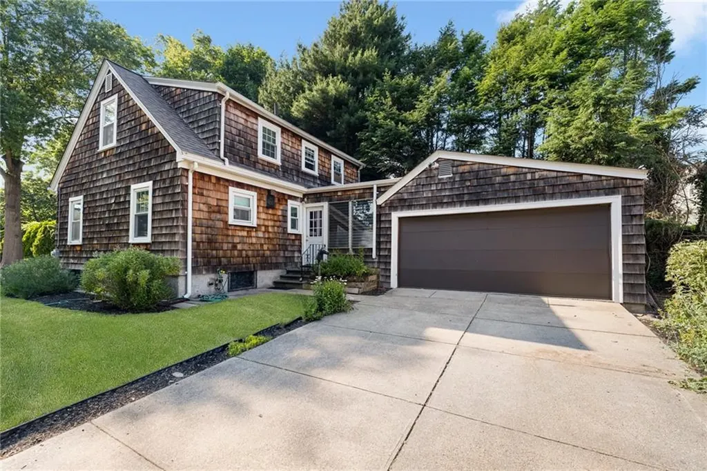 60 Elmcroft Avenue Providence RI 02908