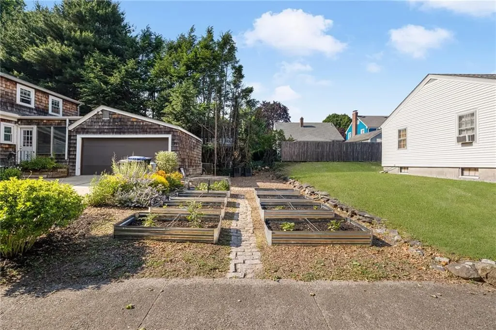 60 Elmcroft Avenue Providence RI 02908