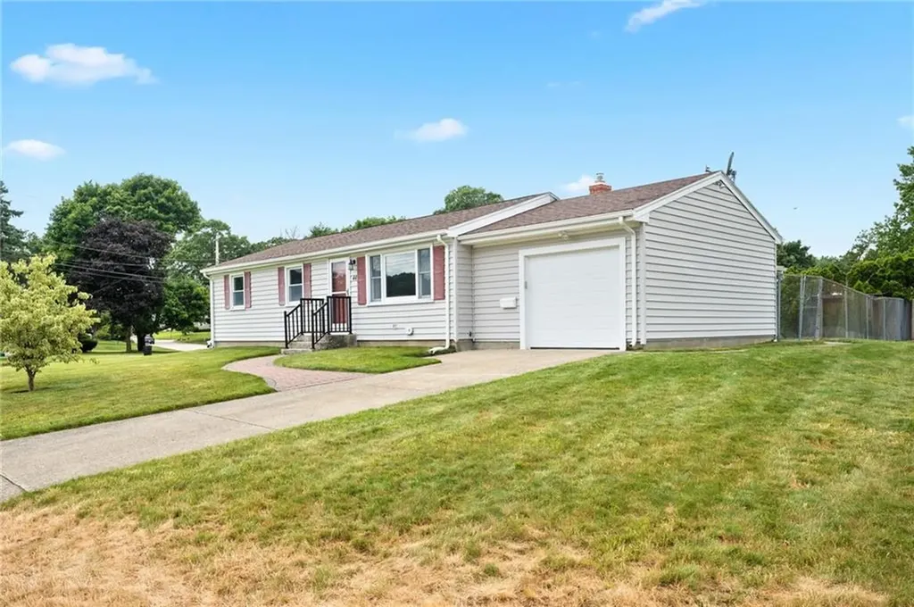 44 Julian Road Warwick RI 02889